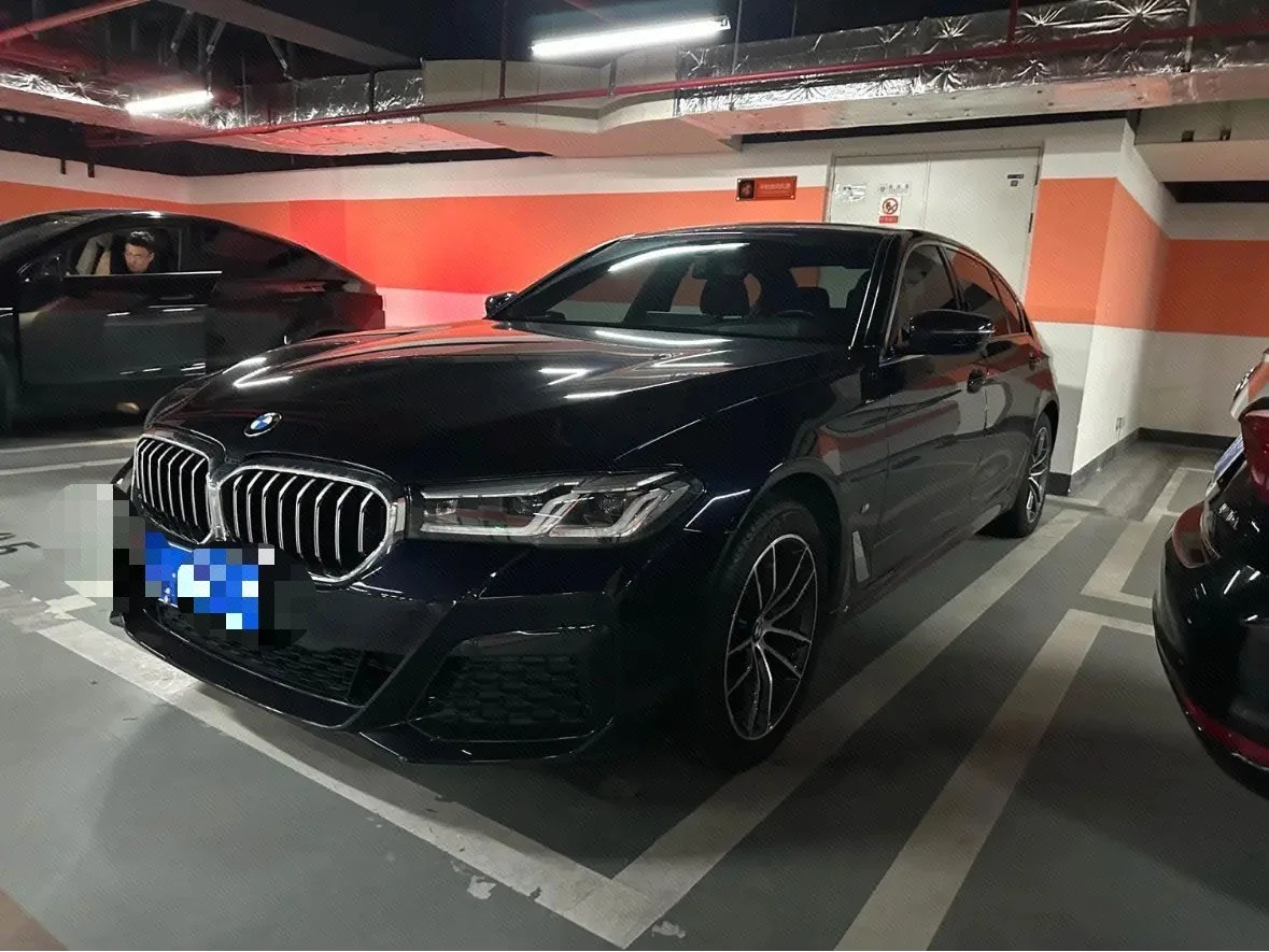 BMW 5 Series 2022 Facelift II 525Li M Sport Package