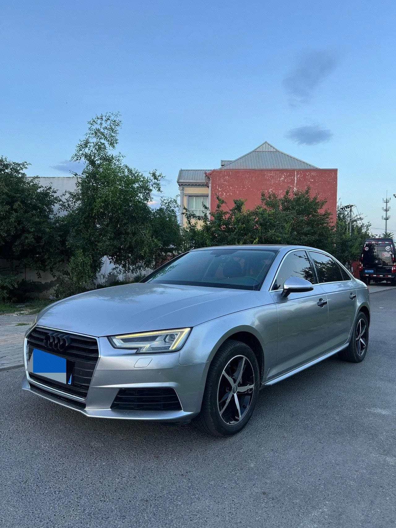 Audi A4L 2017 40 TFSI Fashion Edition