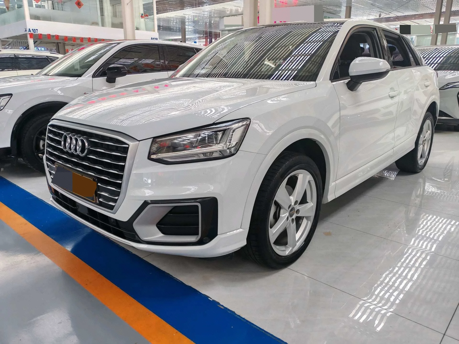 Audi Q2L 2020 35 TFSI Fashion Elegance