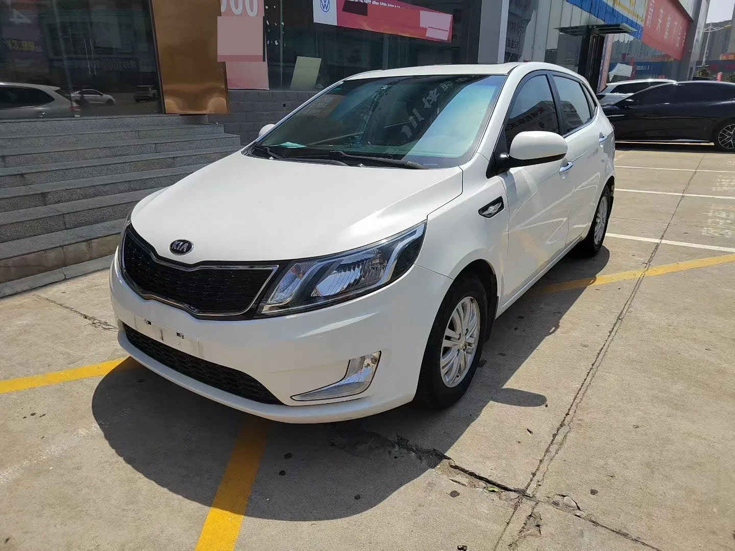 2012 Kia K2—Hatchback 1.4 GL Manual Transmission