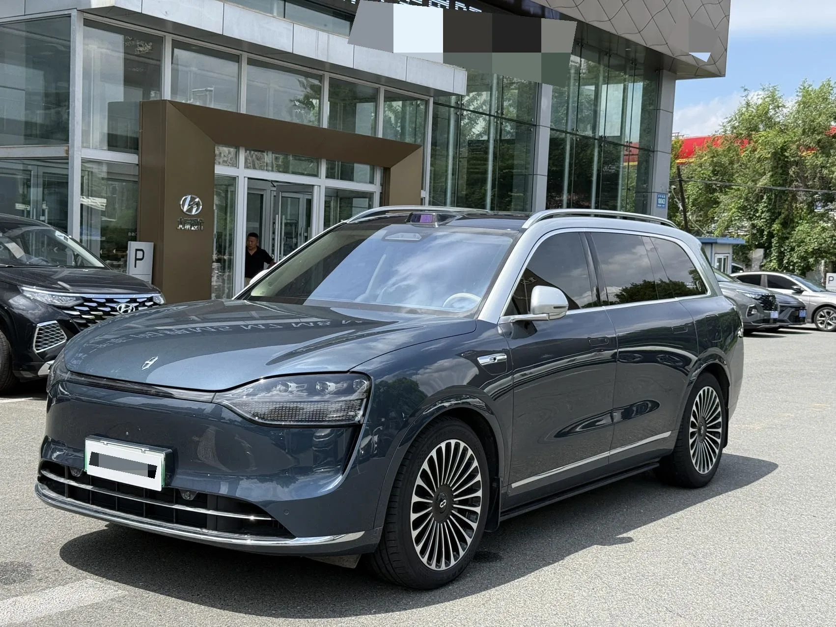 Wenjie M9 2024 Ultra Range Extended Edition 42kWh