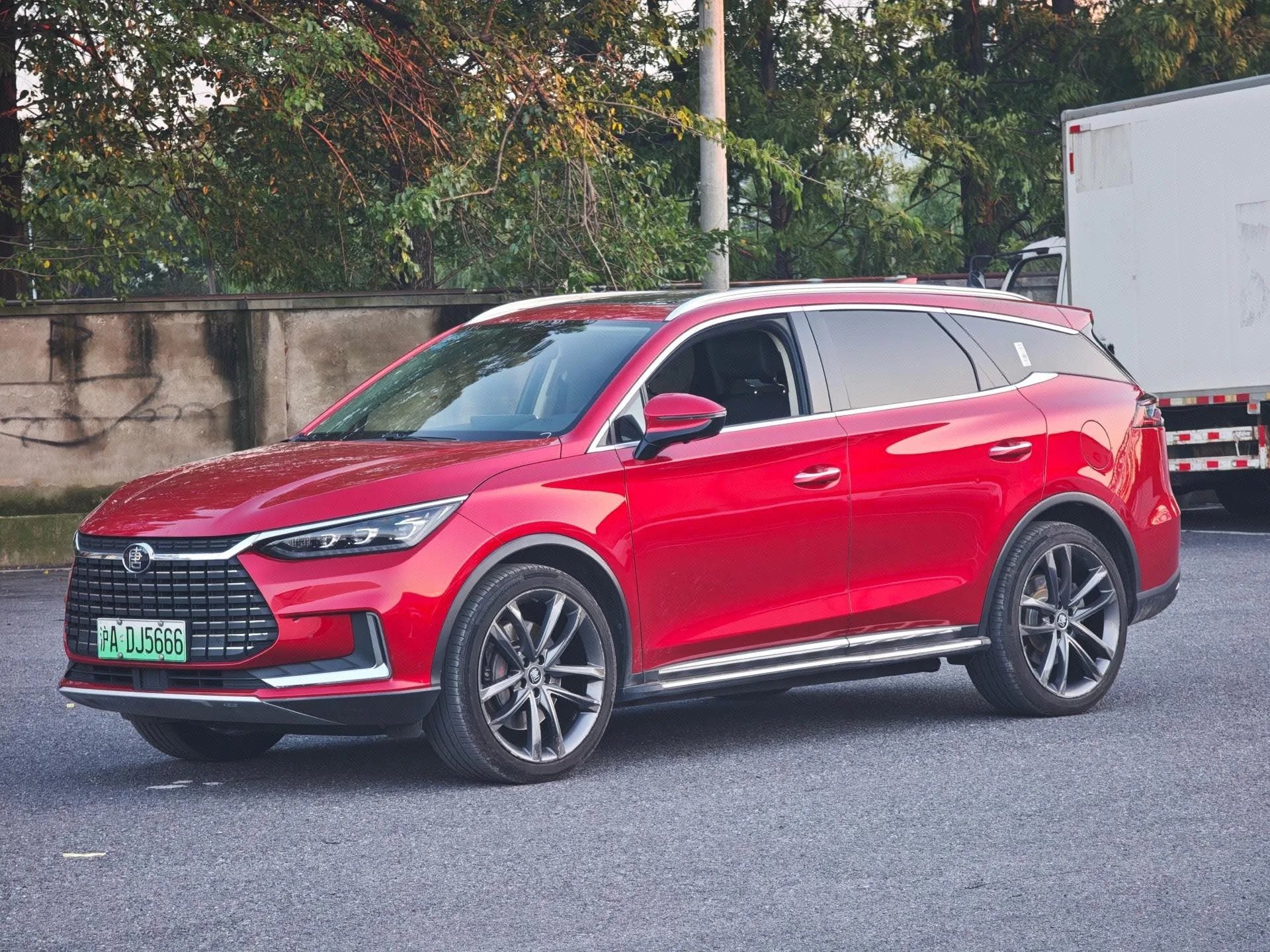 Tang New Energy 2019 EV600D AWD Smart Connect Pioneering Edition