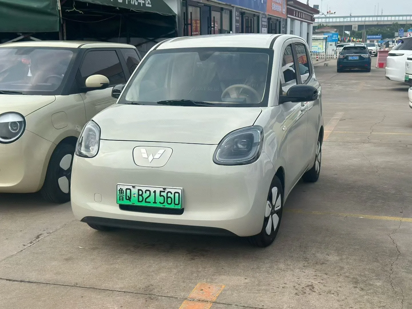 Wuling 2025 Hongguang MINI EV Four-Door Advanced Model Automatic