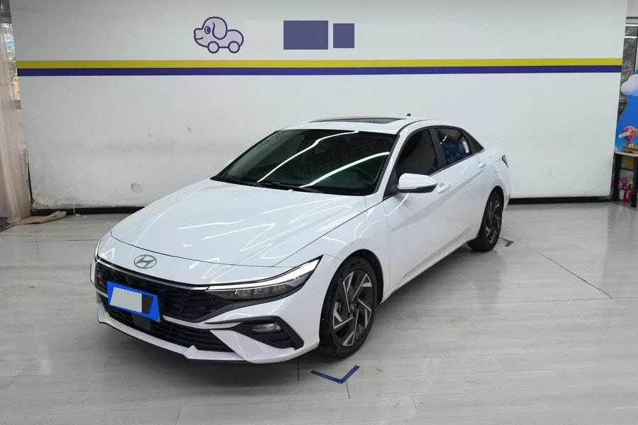 Hyundai Elantra 2023 1.5L CVT GLX Elite Edition
