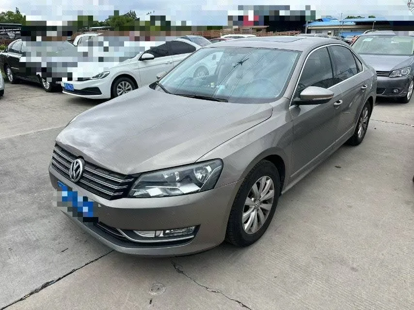 2013 Passat 1.8TSI DSG Royal Edition