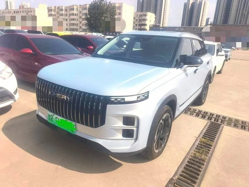 Explore the 2024 C-DM Luxury