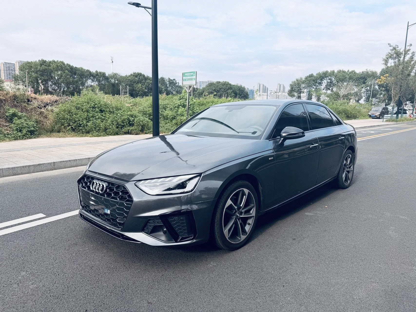 Audi A4L 2020 40 TFSI Fashion Dynamic Edition