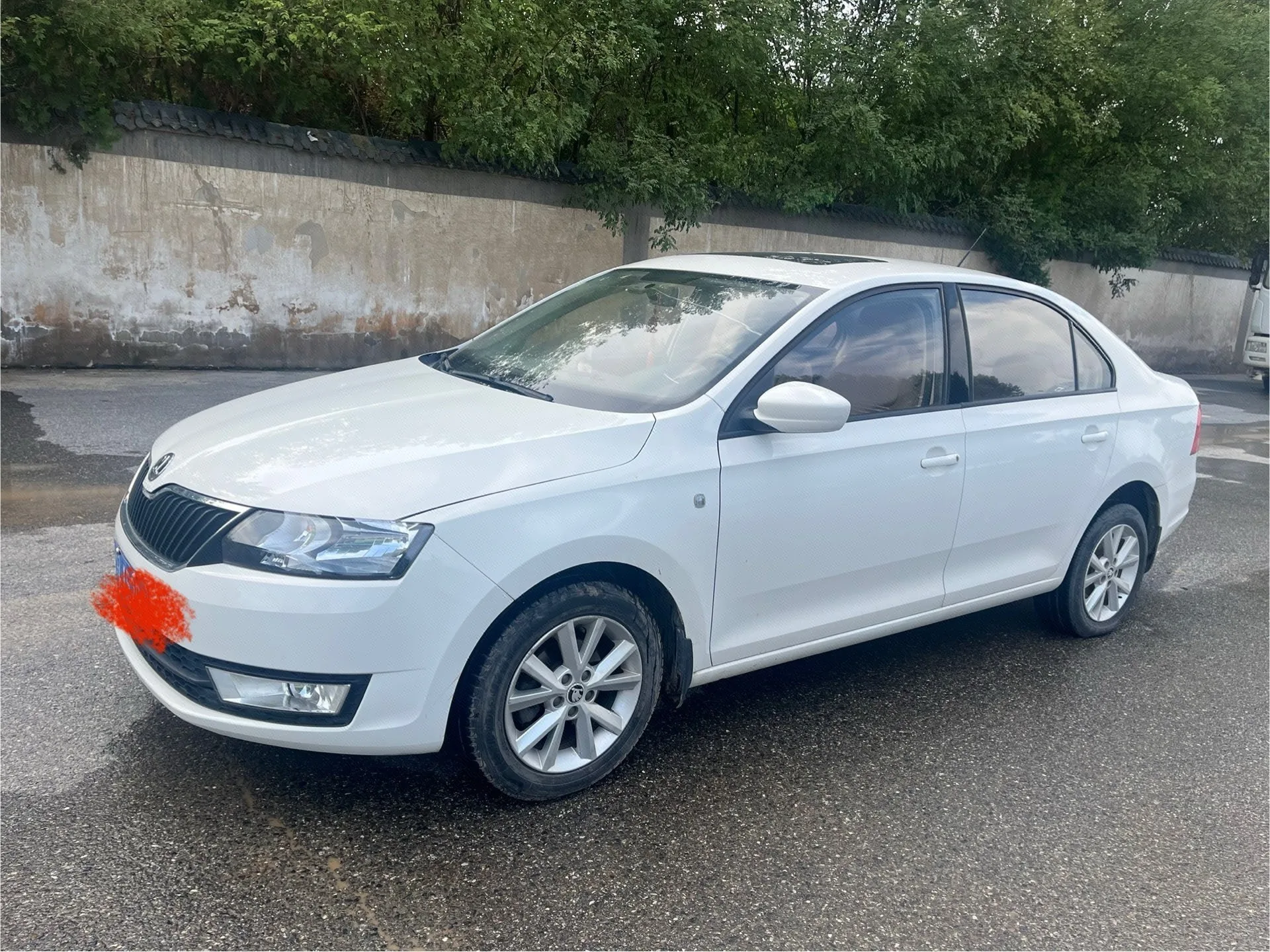 Rapid 2015 1.6L Automatic Comfort Edition