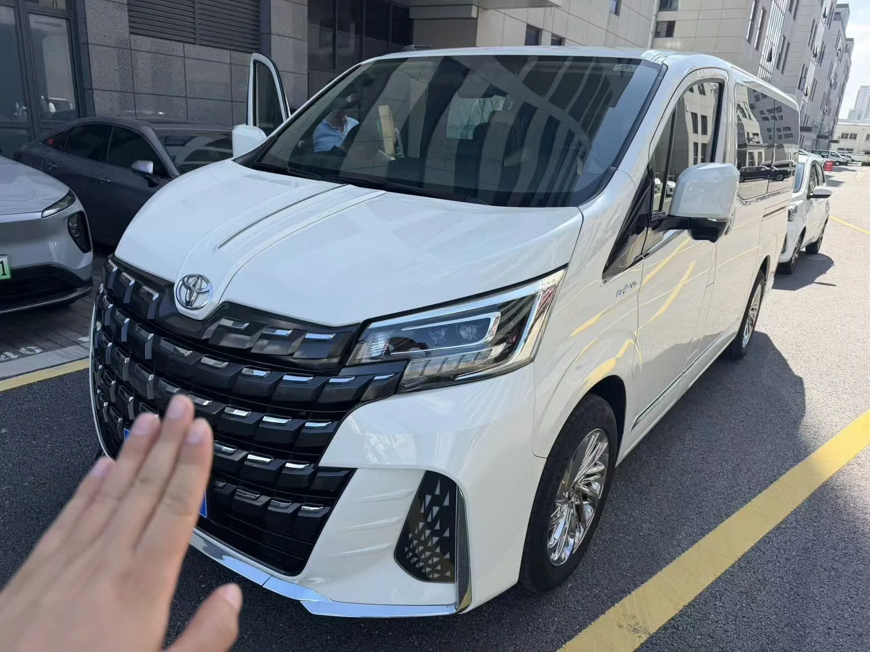 Toyota Hiace (Imported) 2019 Model, Hiace 3.5 Middle East Version, Automatic Transmission
