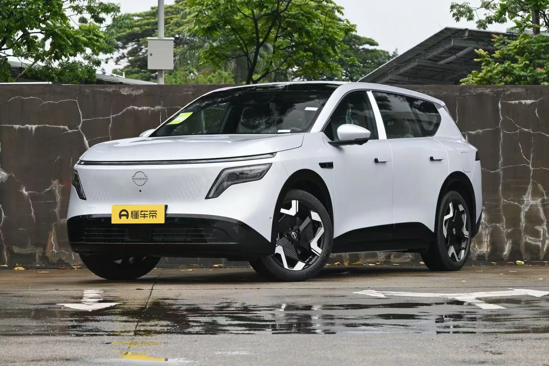 Nissan NX8