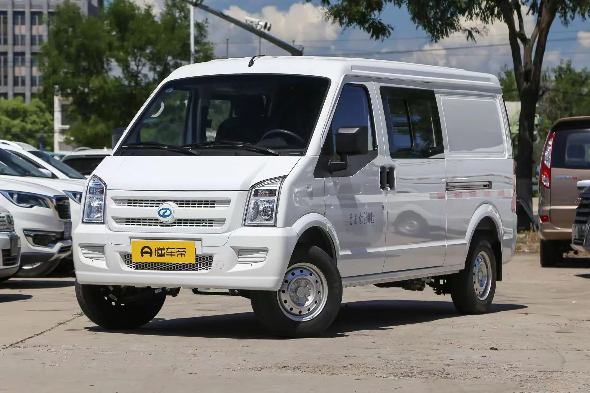 DFSK EC35 Electric Cargo Van — Authorized new car for export from China (listing thumbnail)