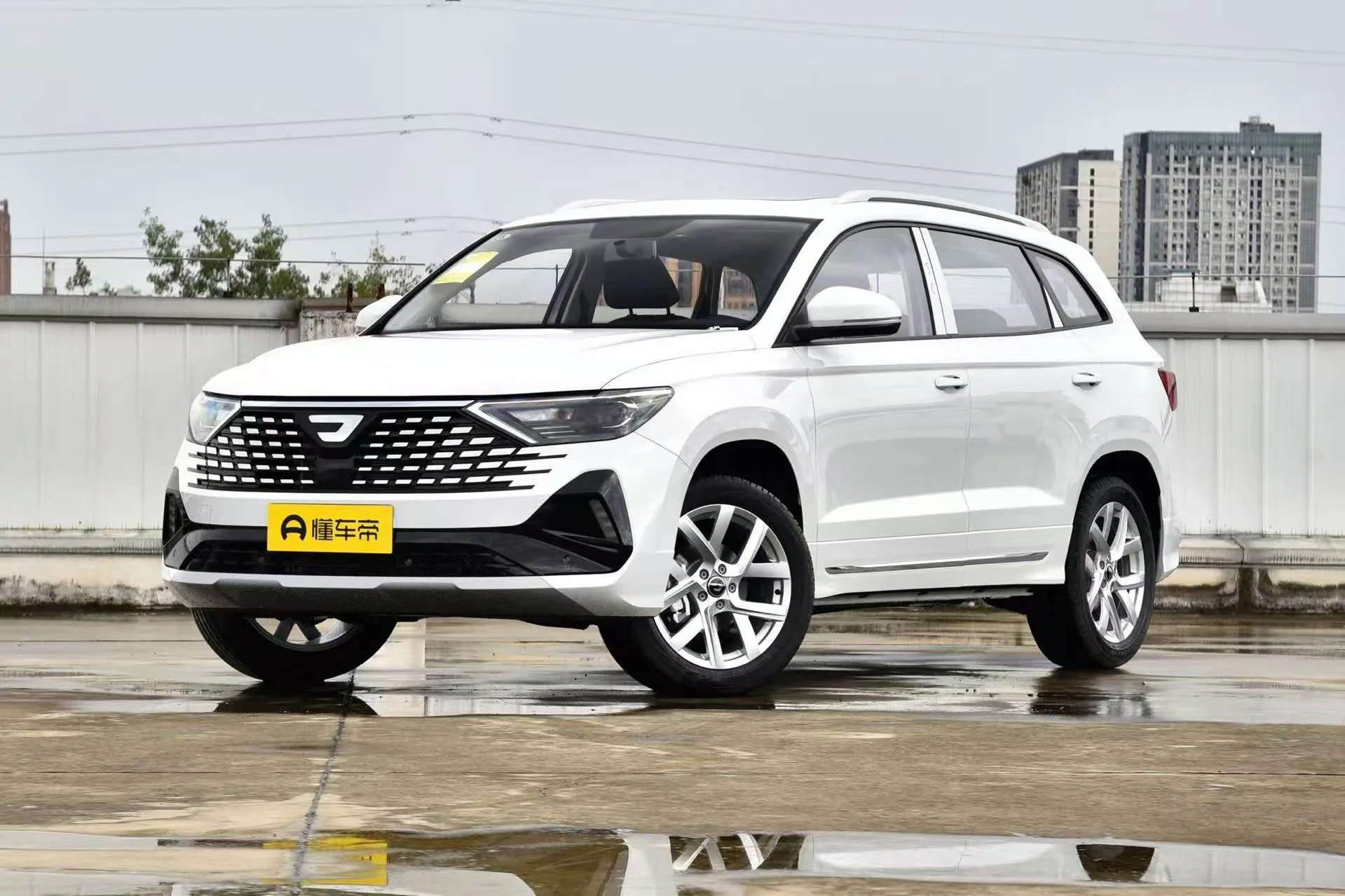Jetta VS7 — Modified new car for export from China (listing thumbnail)